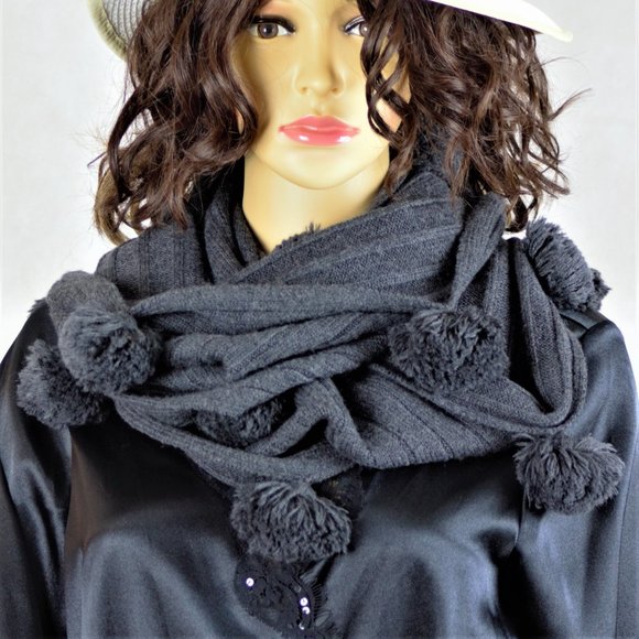 Banana Republic, New Infinity Merino Wool Scarf - Picture 8 of 14